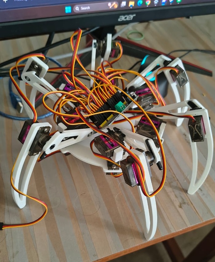 A 3d creature with 6 legs