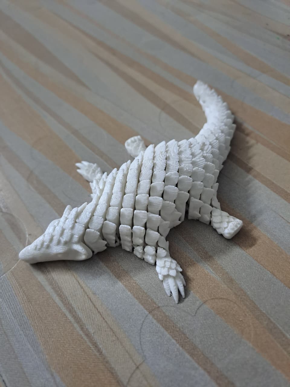 A pangolin in motion